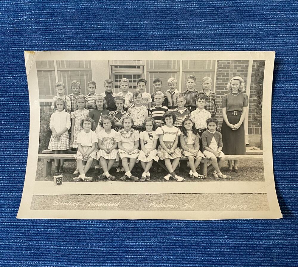 VTG 1949 Beardsley Bakersfield California School Class Photo Radoumis 3rd Grade